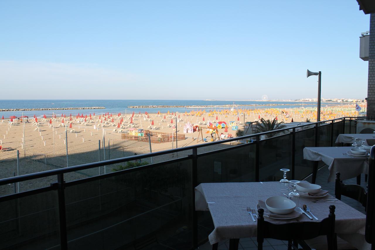 Hotel Gin Rimini Zewnętrze zdjęcie