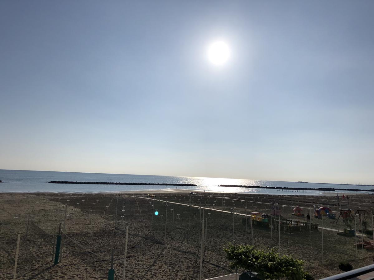 Hotel Gin Rimini Zewnętrze zdjęcie
