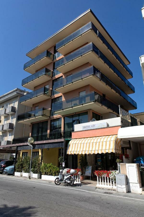 Hotel Gin Rimini Zewnętrze zdjęcie